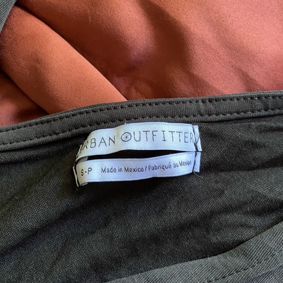 URBAN OUTFITTERS Jumpsuit - Picture 3 of 3